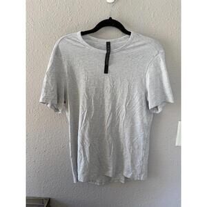Men's Lululemon 5 Year Basic Tee Heathered Core Ultra Light Grey size M. EUC